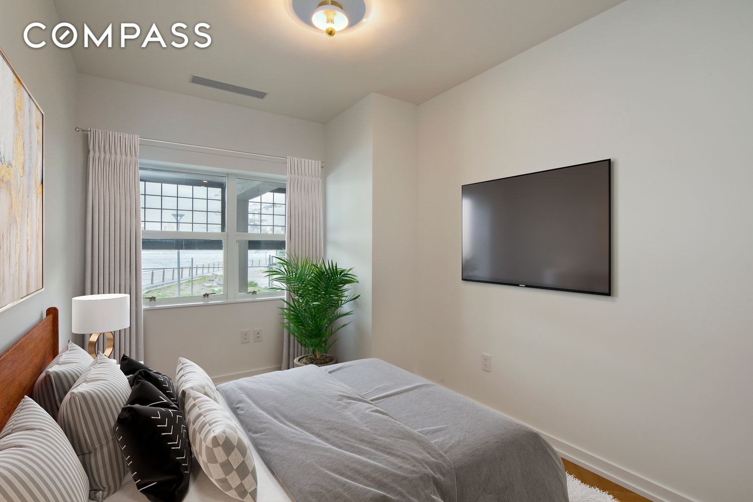 184 Kent Avenue C107