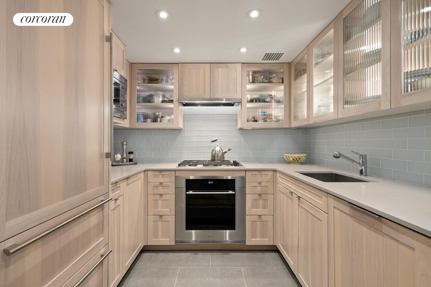 250 MERCER Street C412