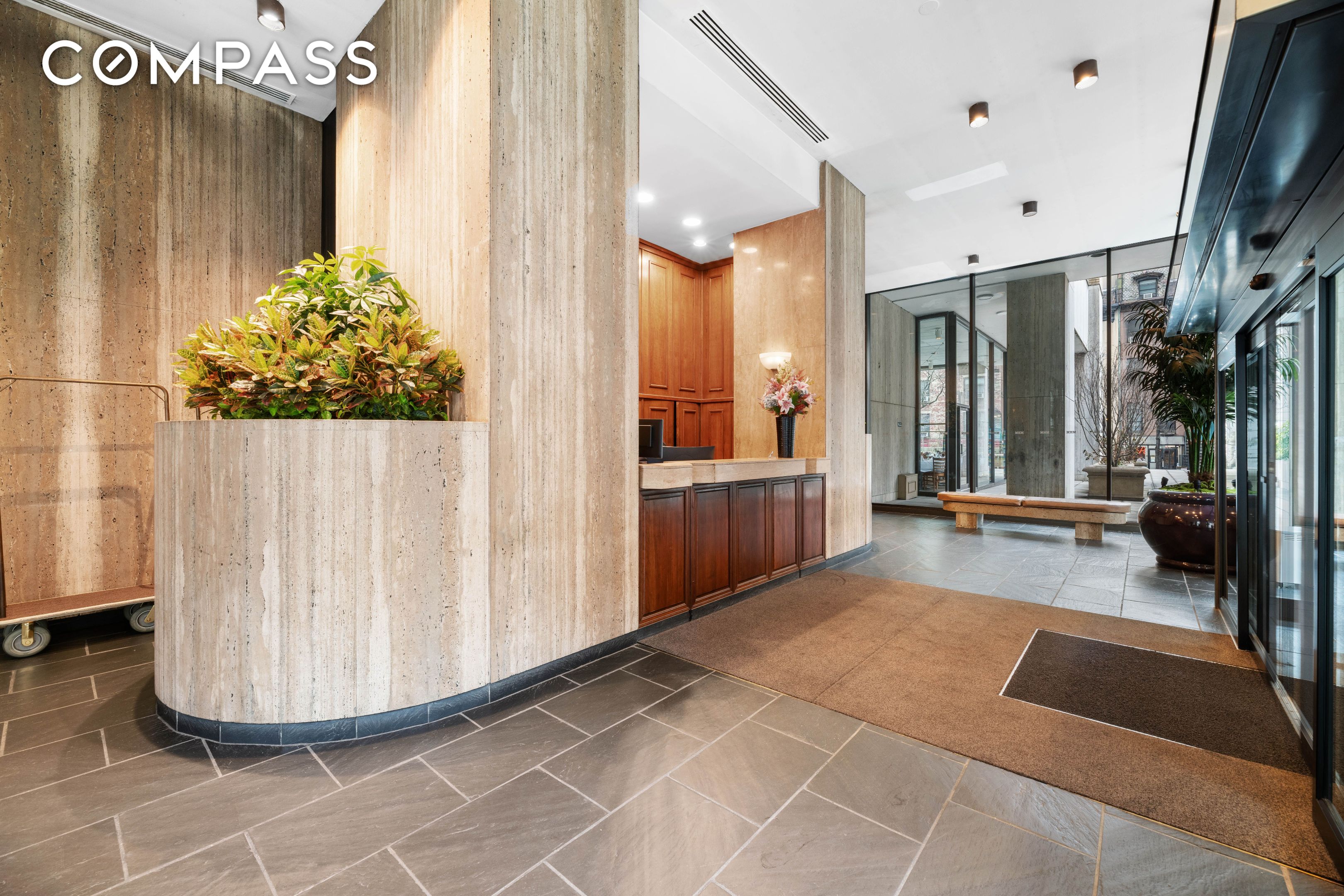 160 E 38th Street 26FG