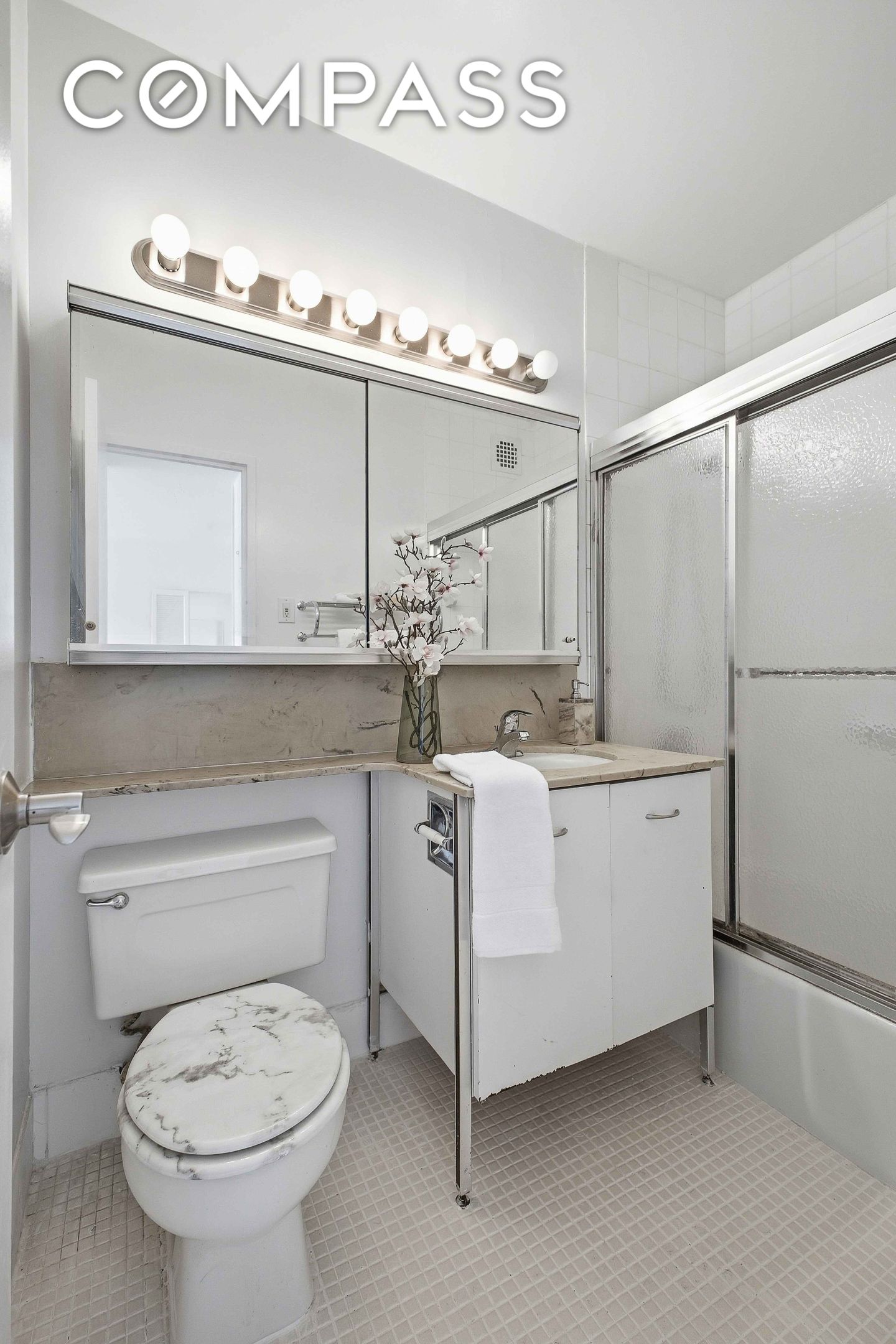 160 E 38th Street 26FG