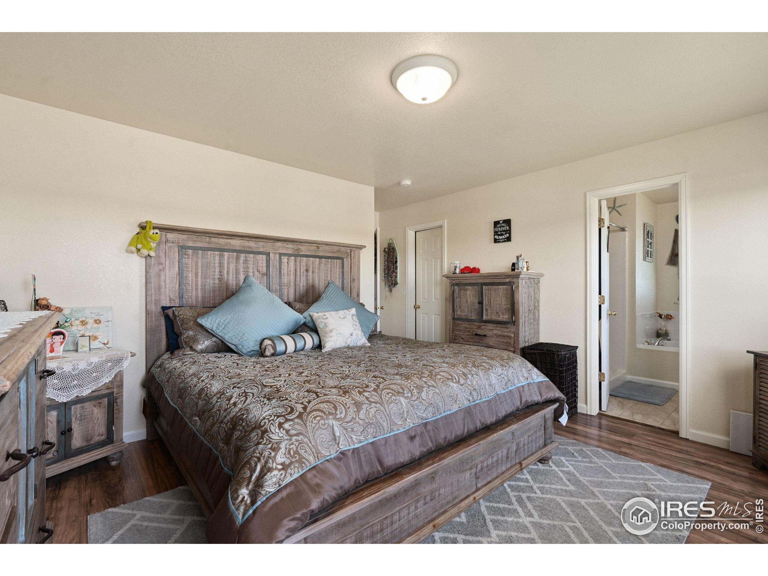 4521 Mesa Verde Dr