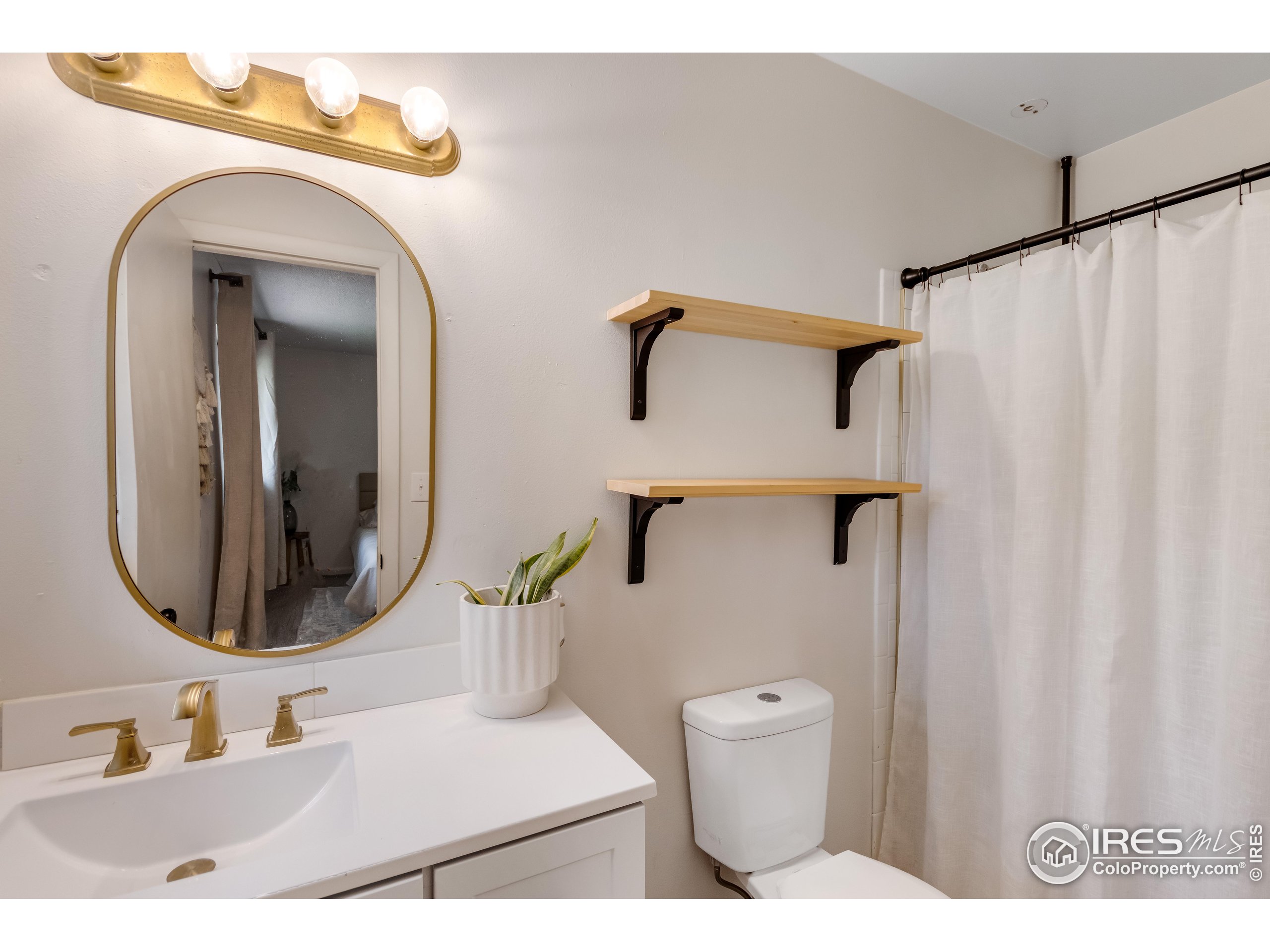 2724 W 17th St Rd