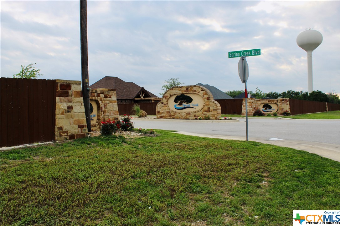8505 Spring Creek Loop
