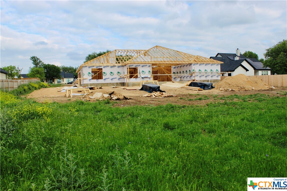 8505 Spring Creek Loop
