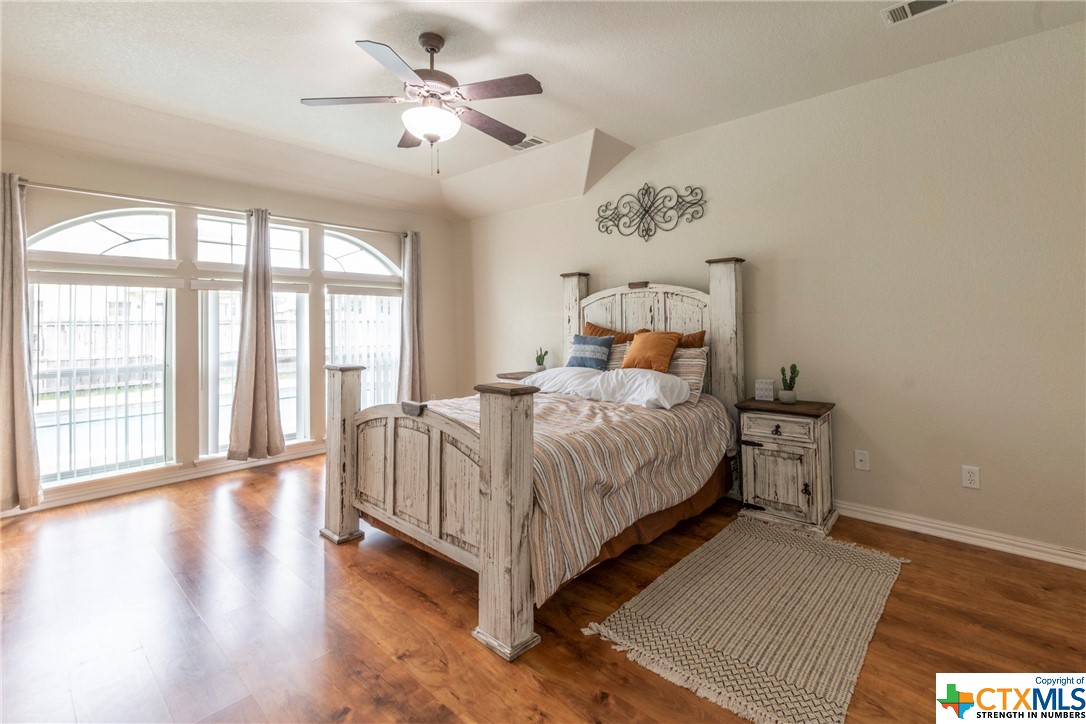 5201 Western Swing Court