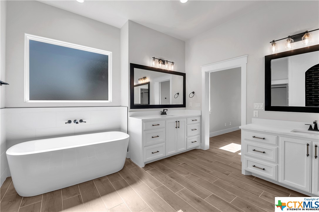 8526 Spring Creek Loop