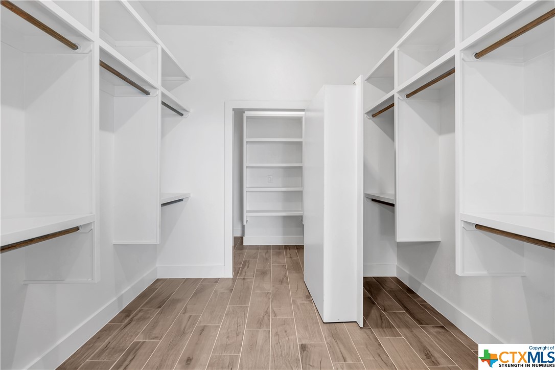 8526 Spring Creek Loop