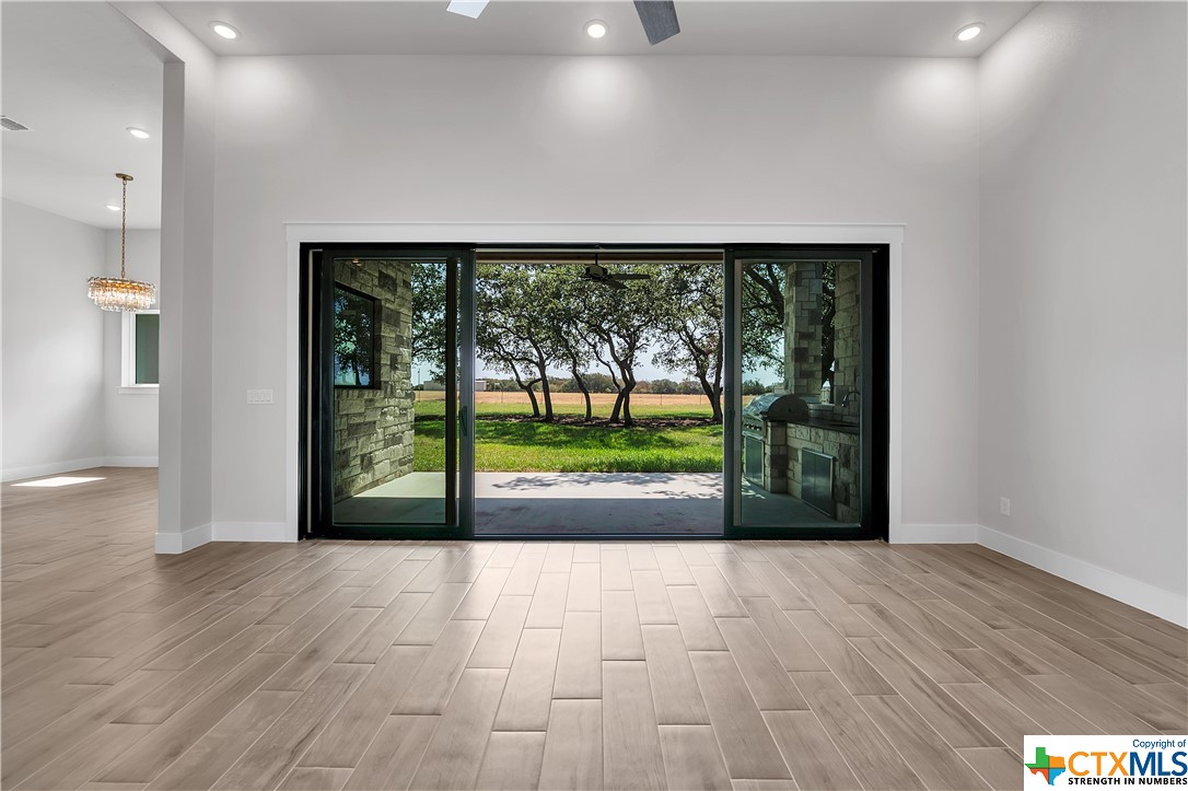 8526 Spring Creek Loop