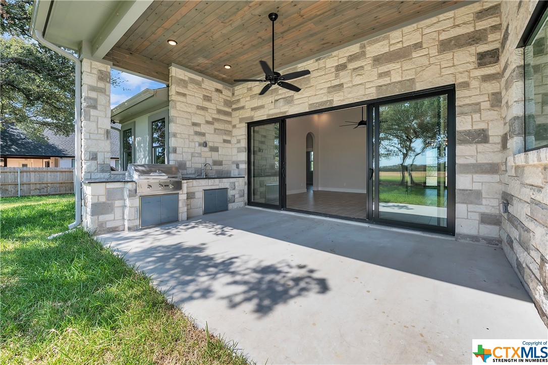 8526 Spring Creek Loop