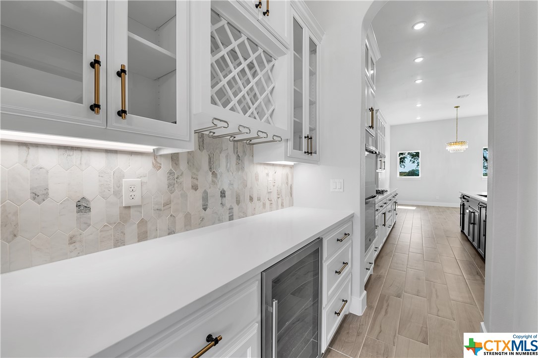 8526 Spring Creek Loop