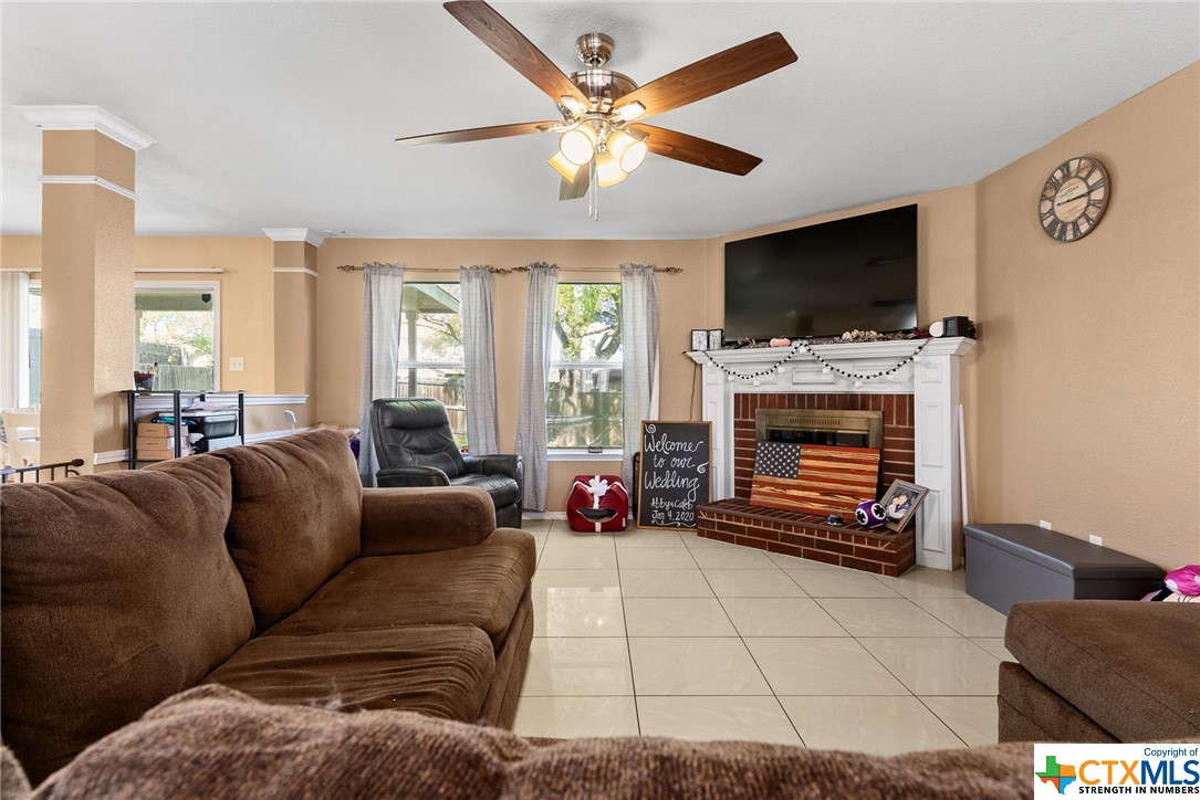 1502 Judy Lane