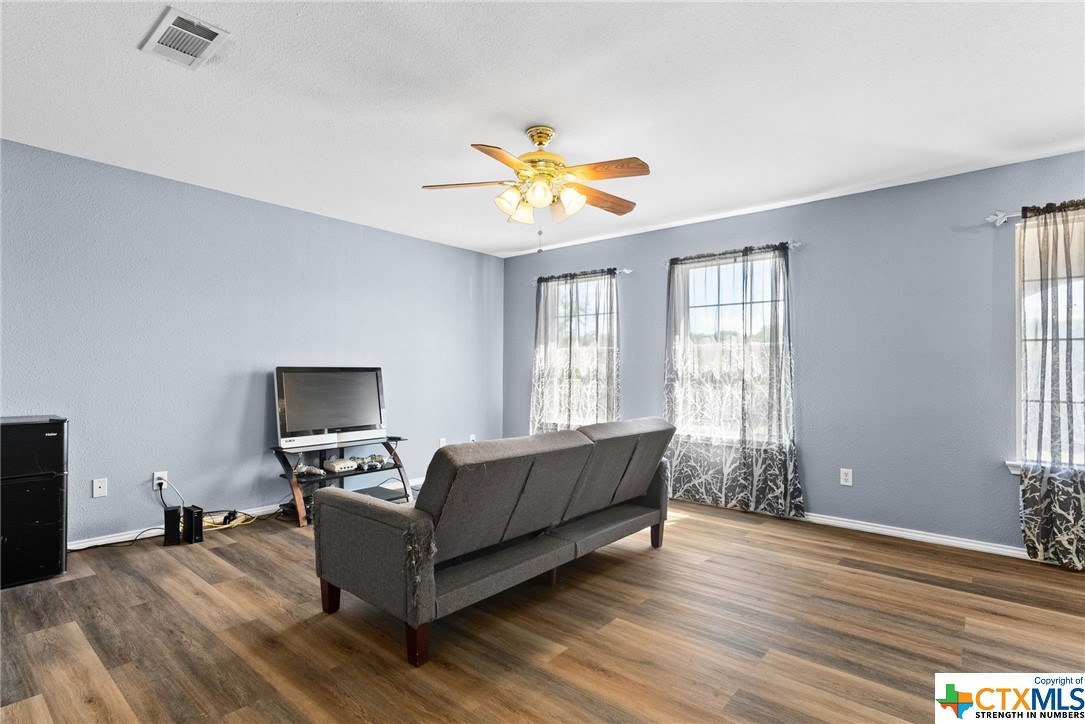 1502 Judy Lane