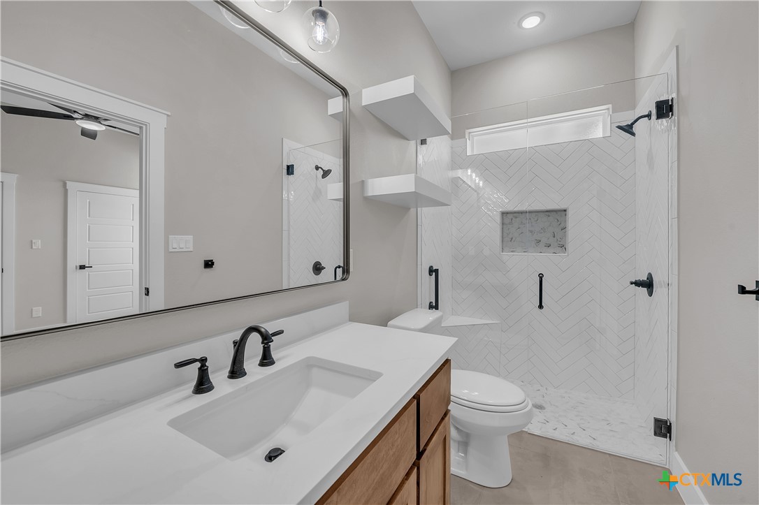 6901 Cherry Laurel