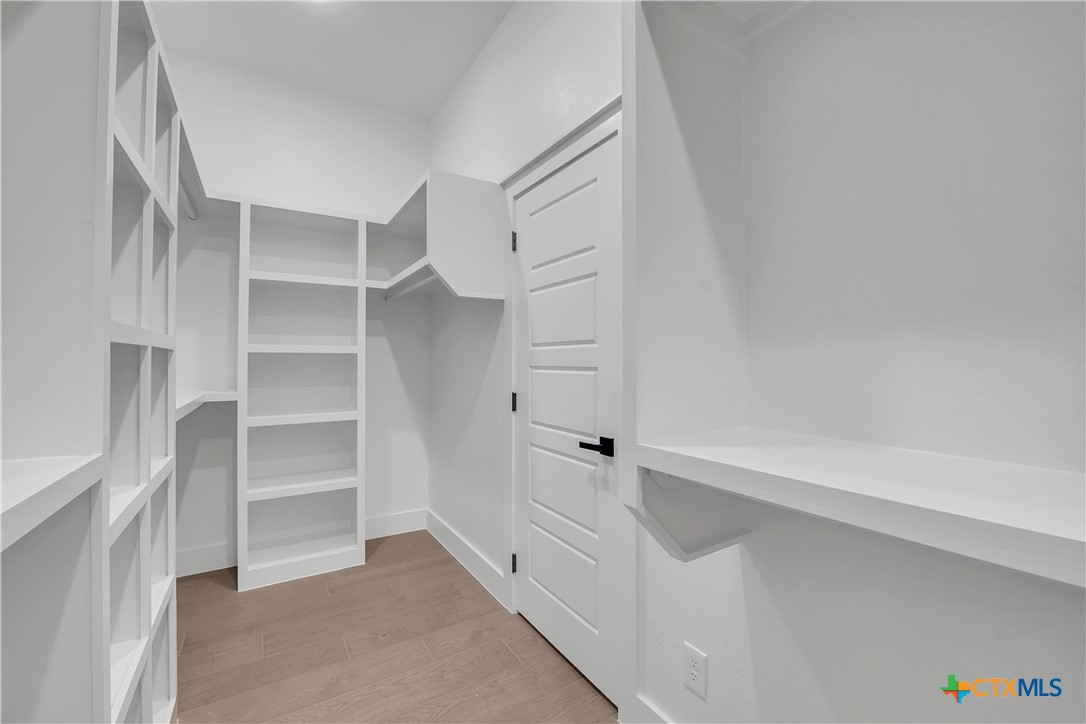 6901 Cherry Laurel