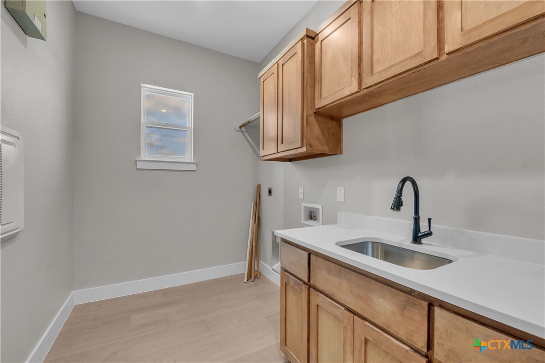 6901 Cherry Laurel