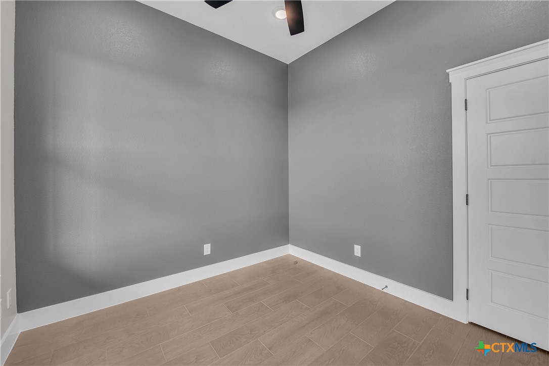 6901 Cherry Laurel