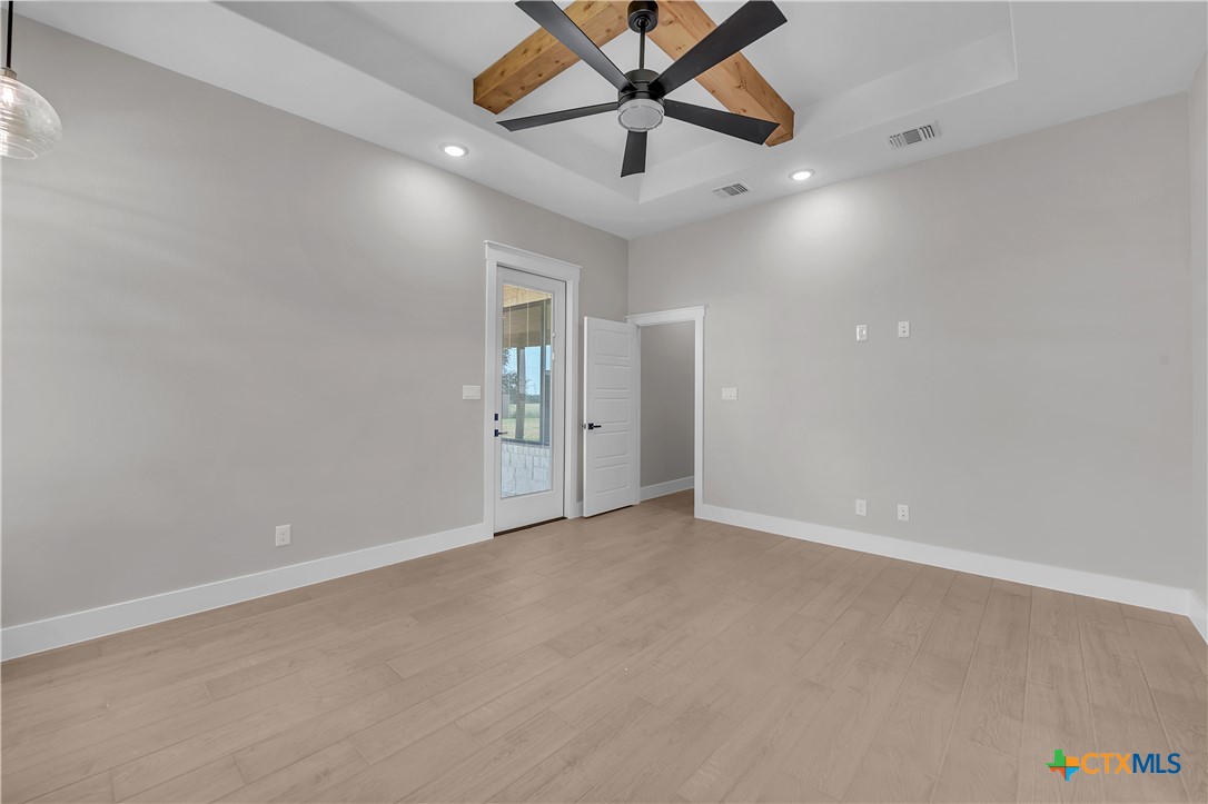 6901 Cherry Laurel