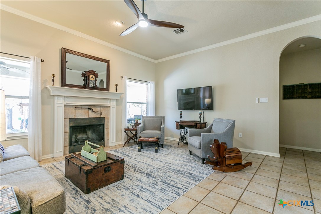 1301 Oaks Drive