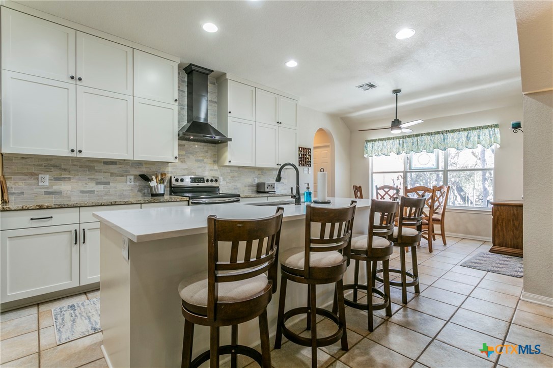 1301 Oaks Drive