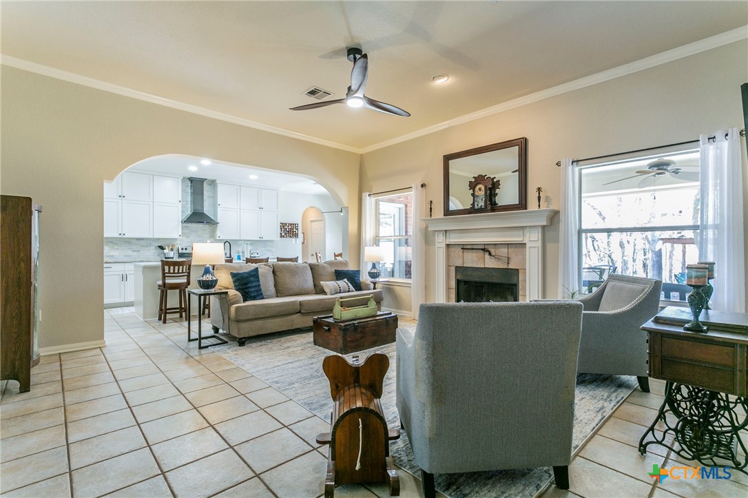 1301 Oaks Drive