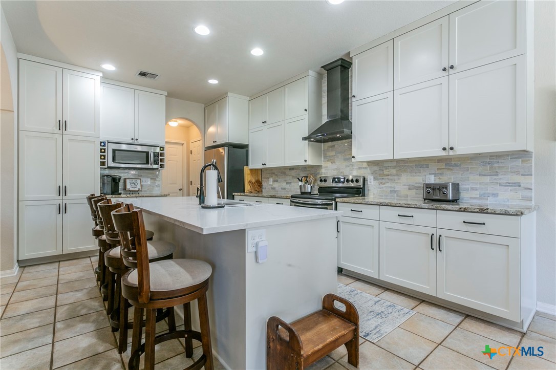 1301 Oaks Drive