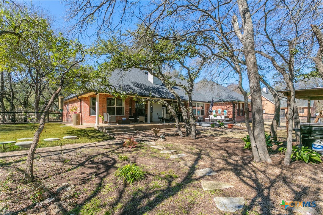 1301 Oaks Drive