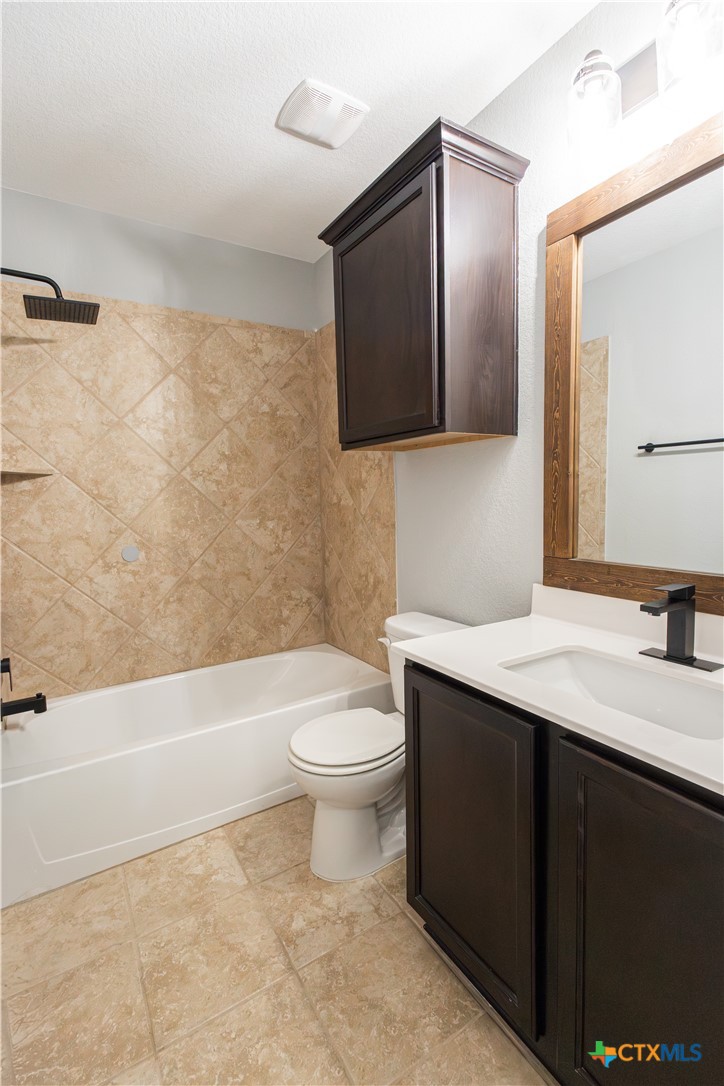 1227 Emerald Gate Drive