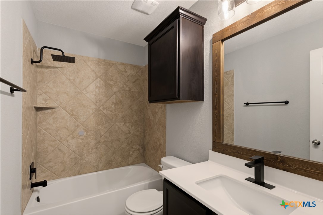 1227 Emerald Gate Drive