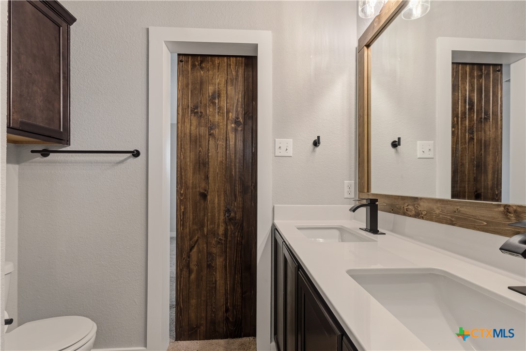 1227 Emerald Gate Drive