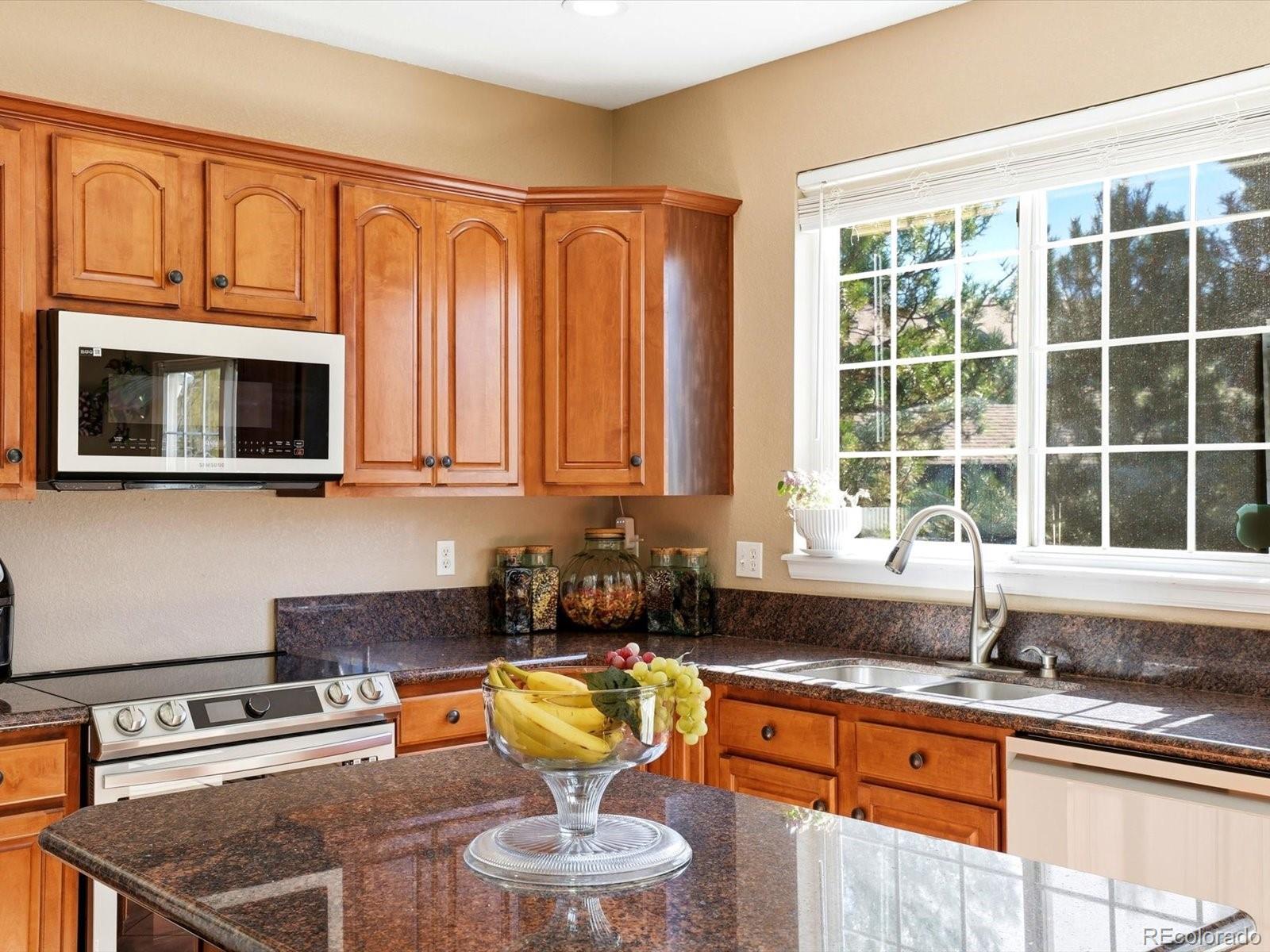 6638 W Hamilton Drive