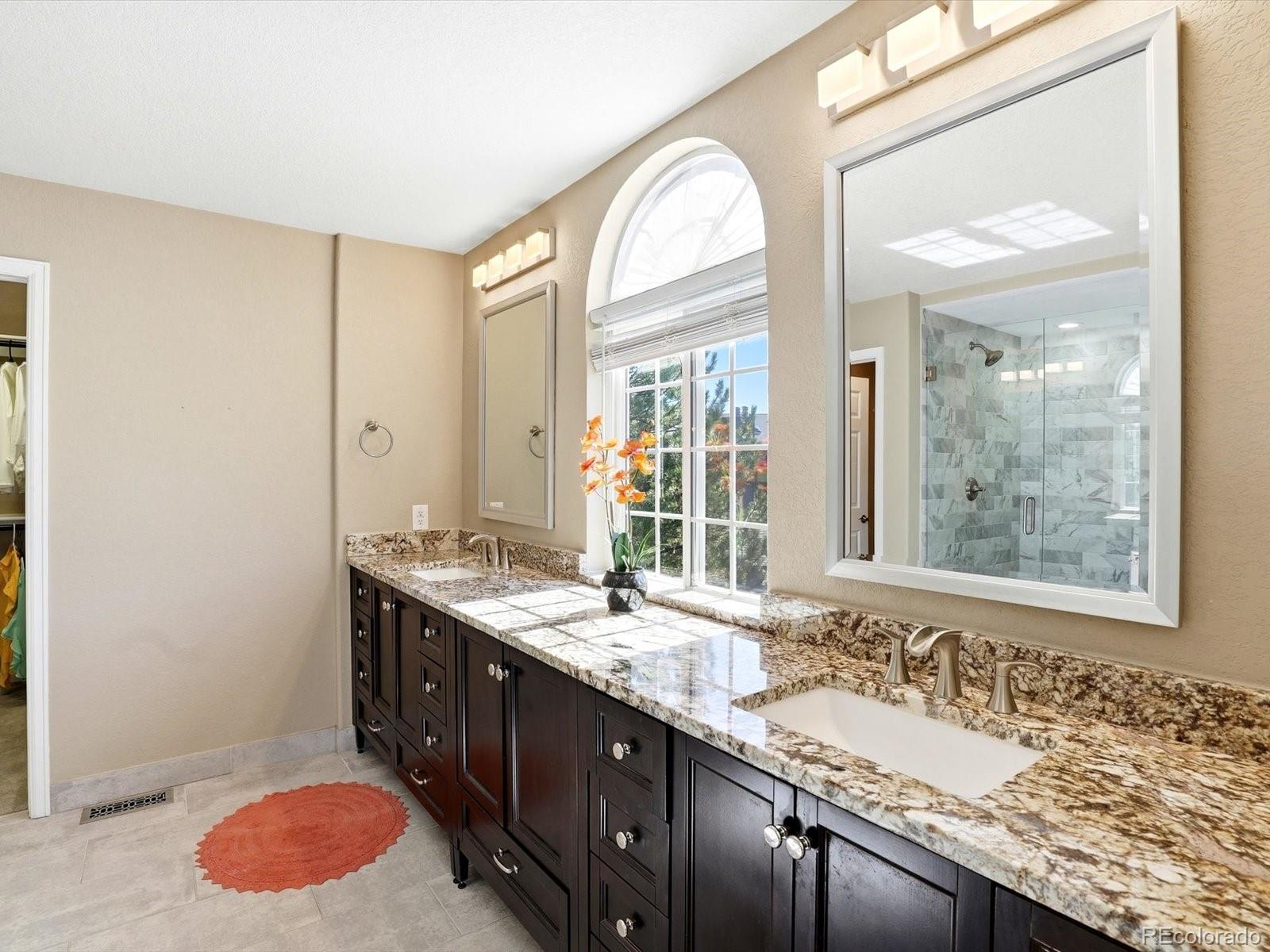 6638 W Hamilton Drive