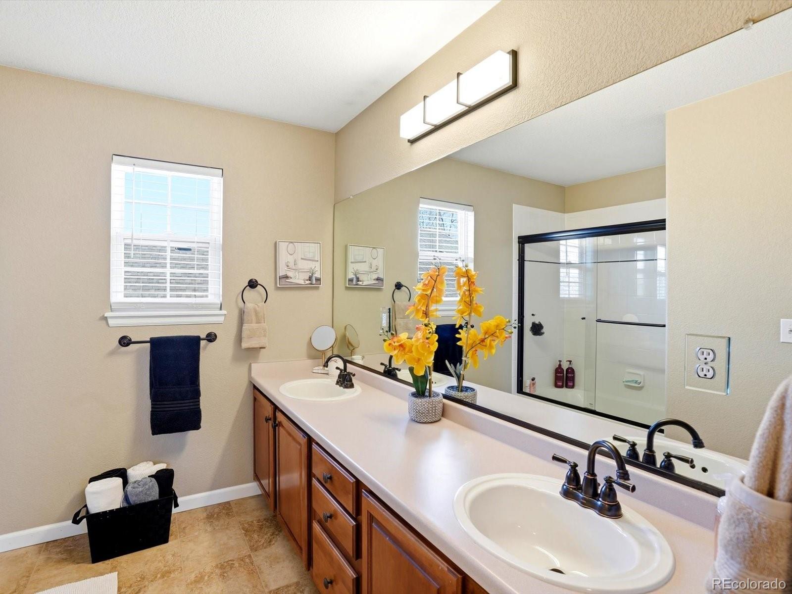 6638 W Hamilton Drive