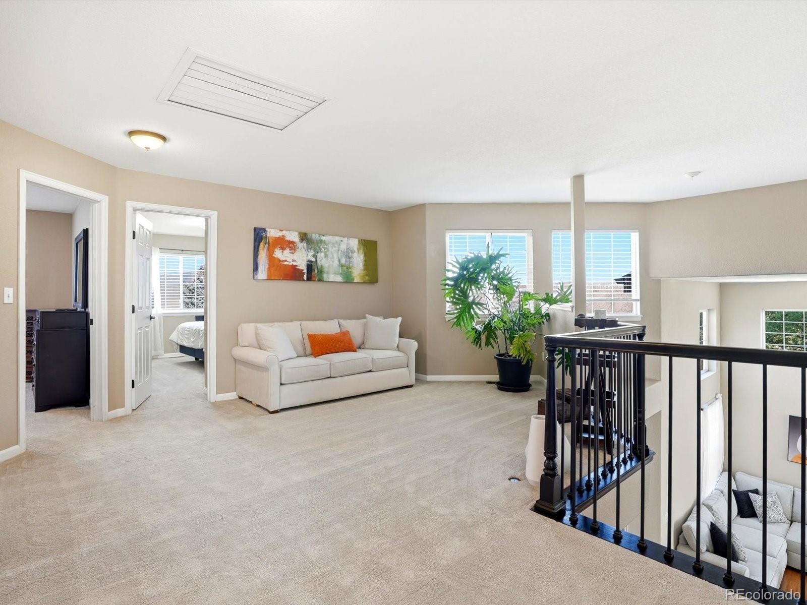 6638 W Hamilton Drive