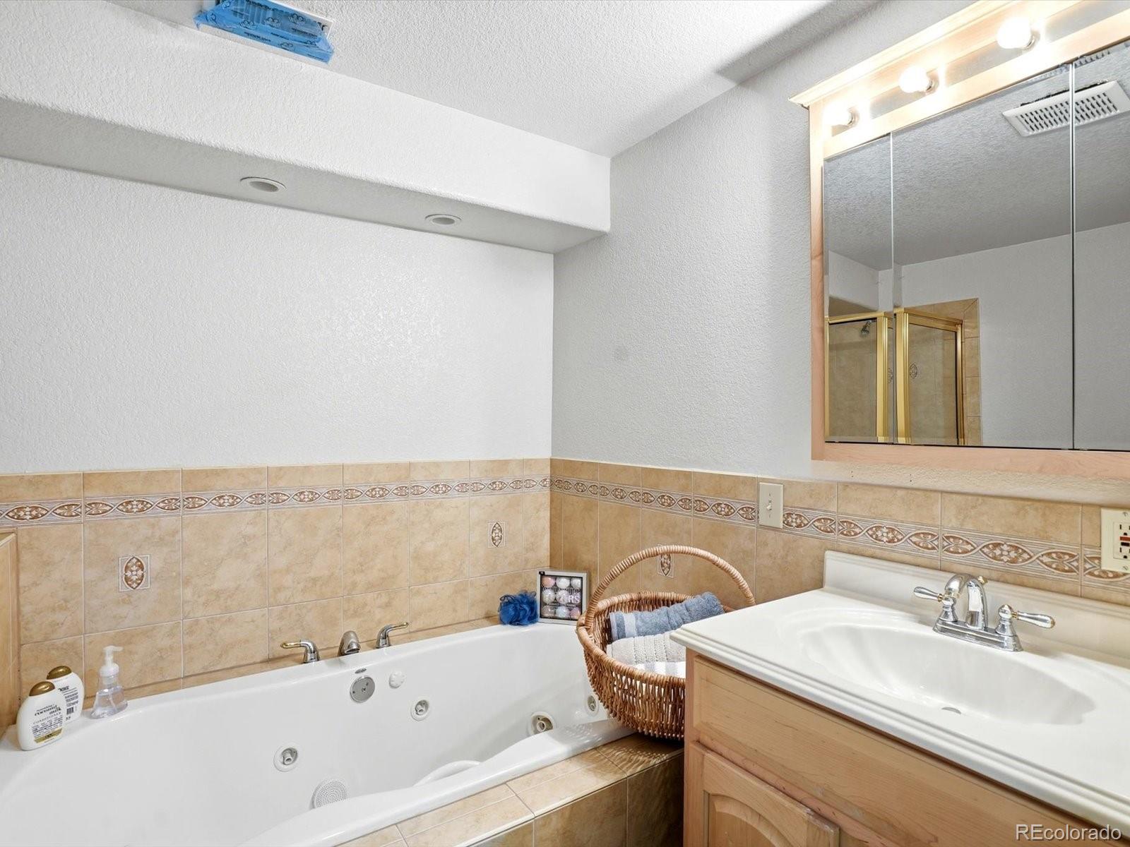 6638 W Hamilton Drive