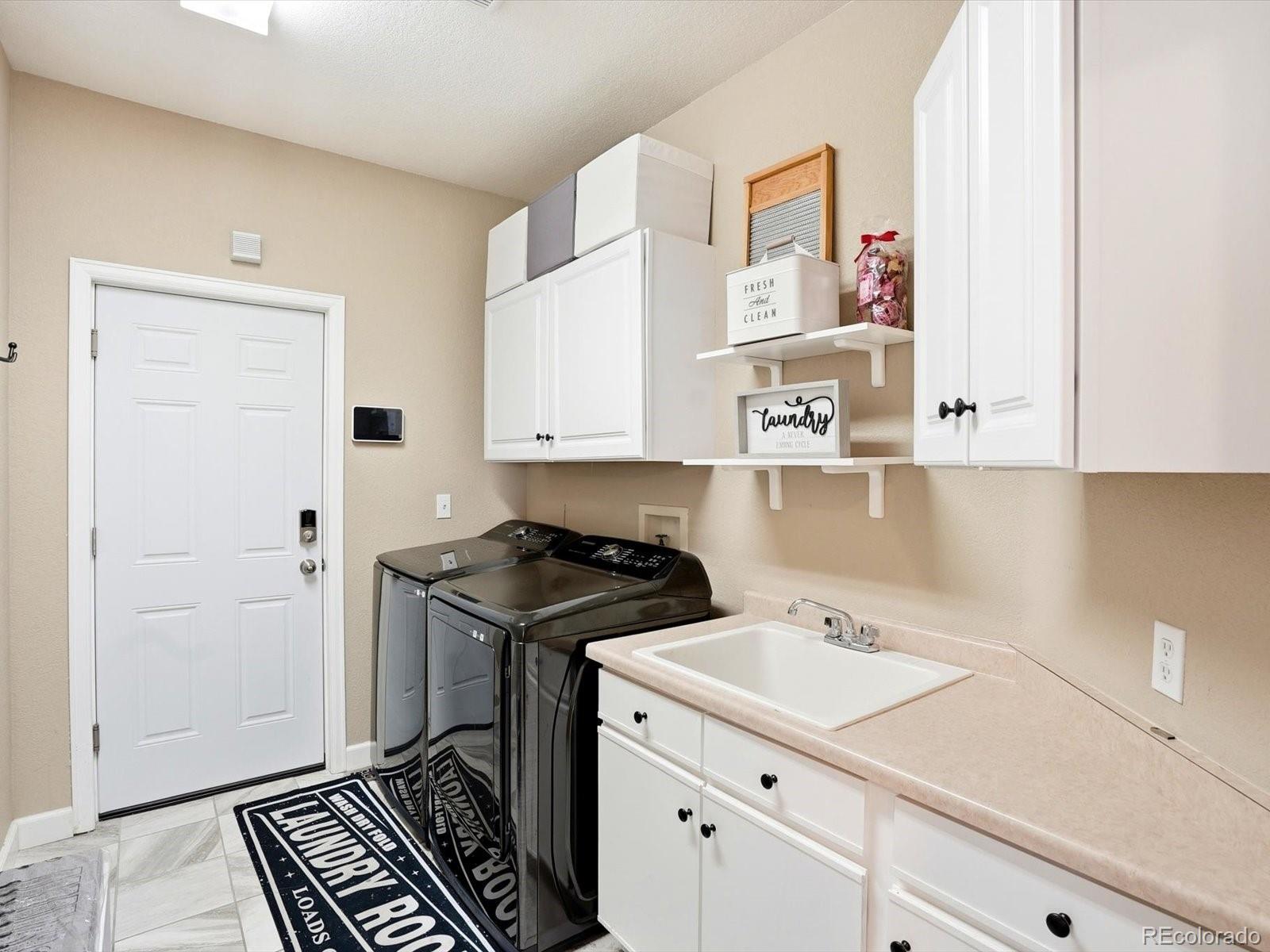 6638 W Hamilton Drive