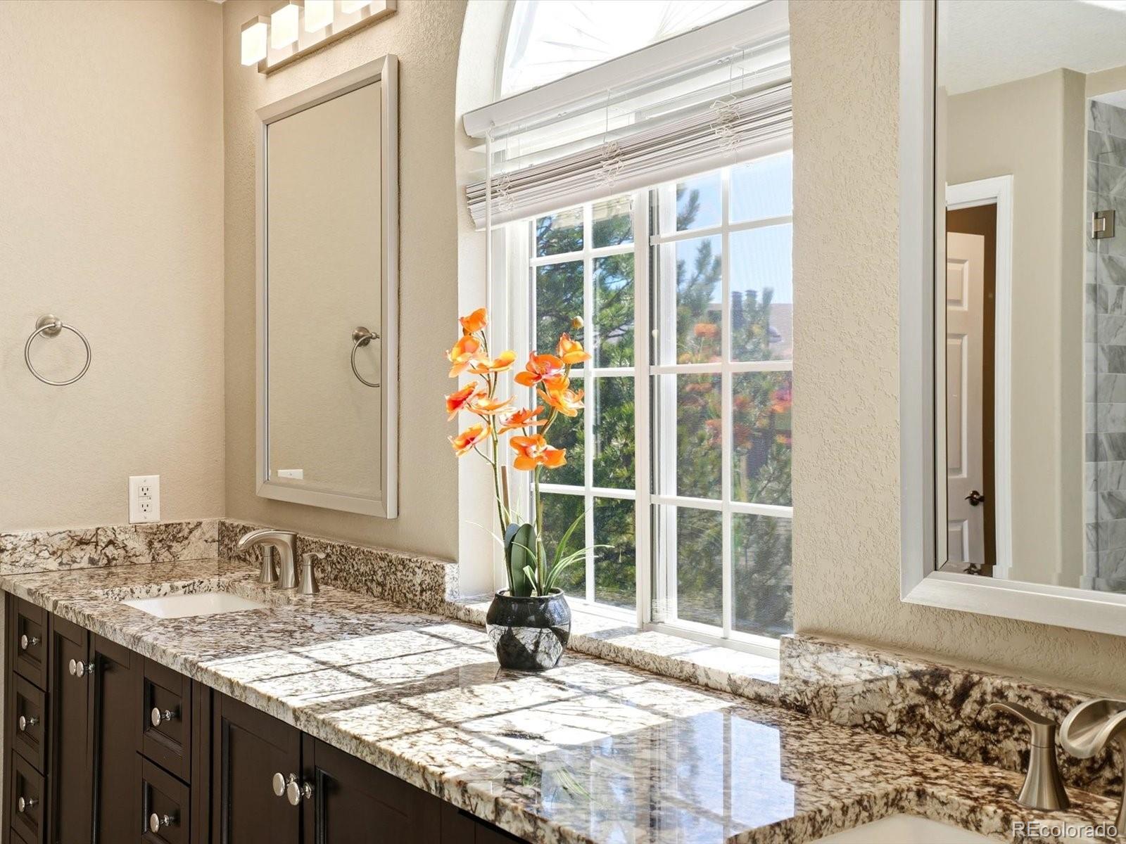 6638 W Hamilton Drive