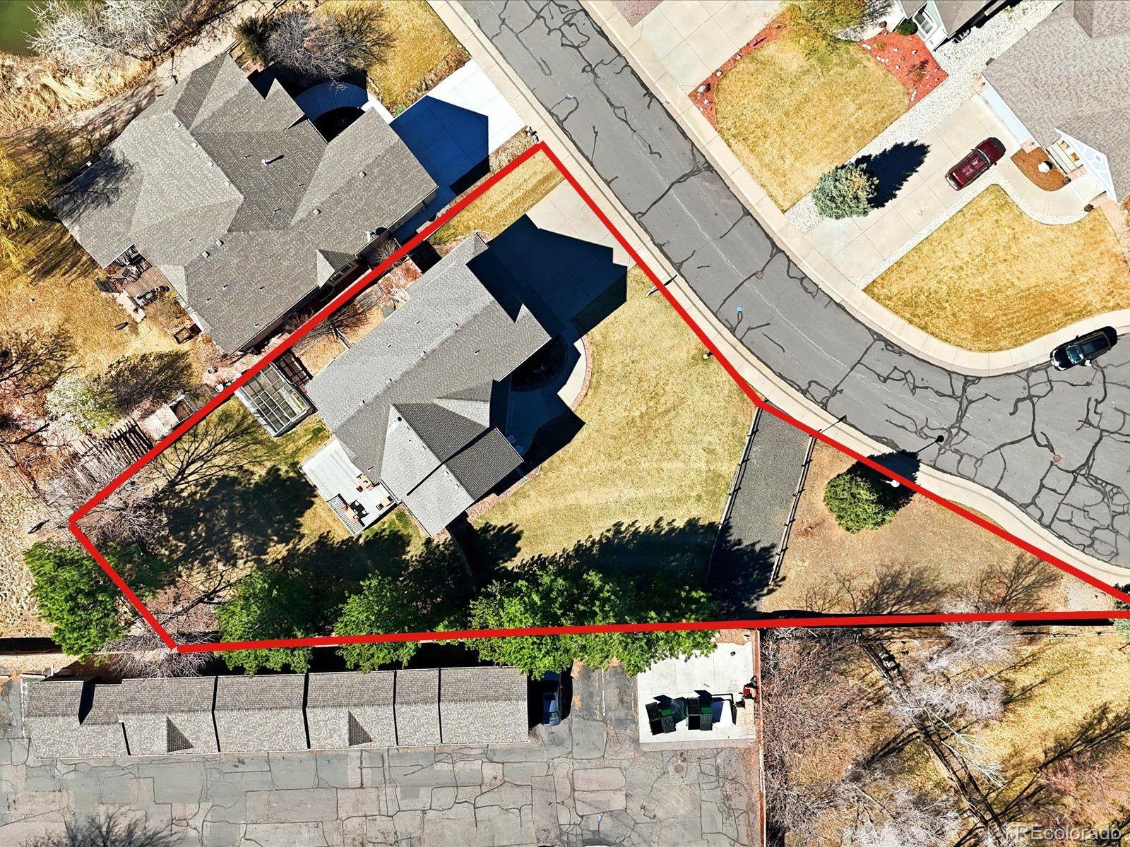 6638 W Hamilton Drive