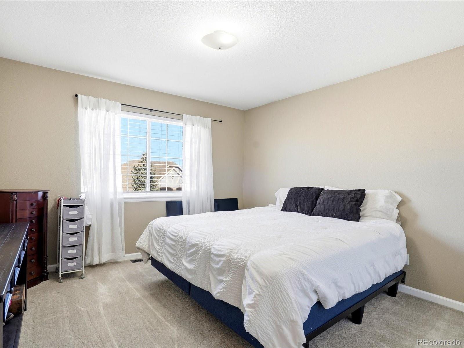 6638 W Hamilton Drive