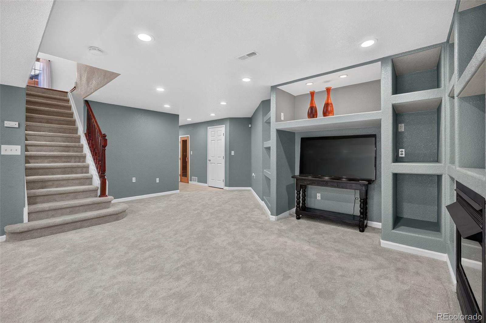 6638 W Hamilton Drive