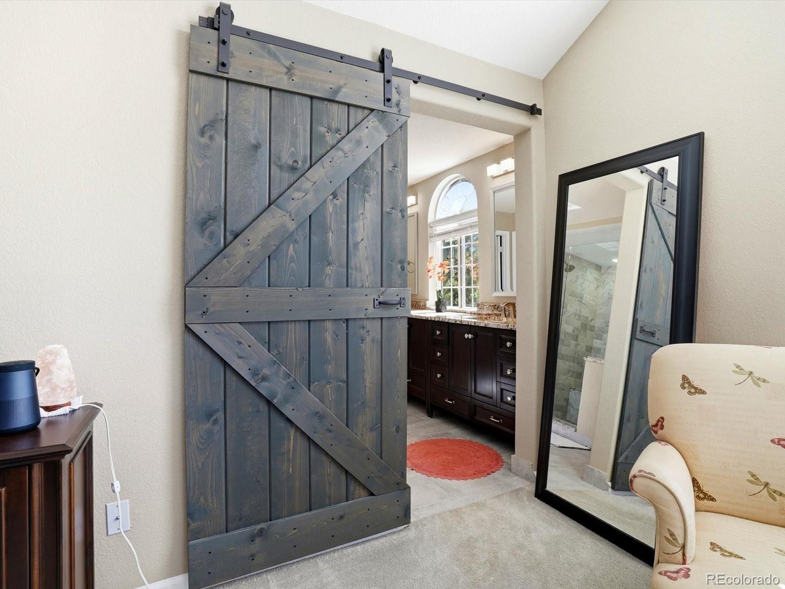 6638 W Hamilton Drive