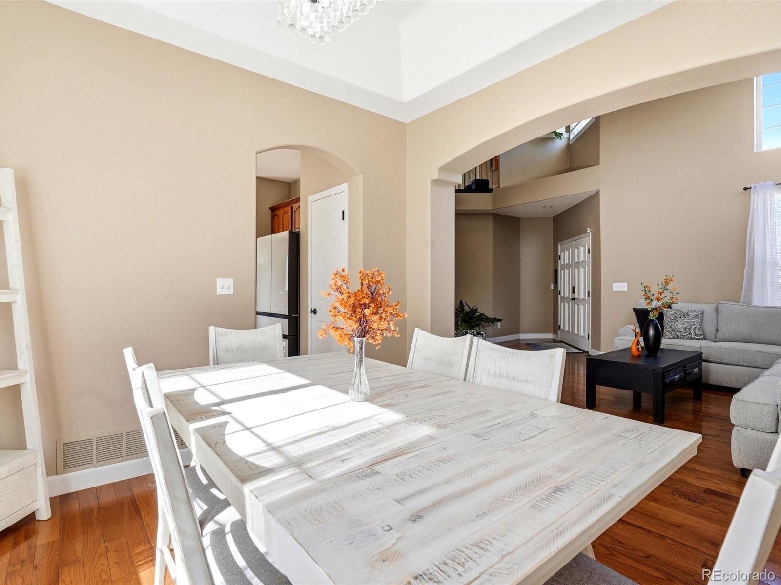 6638 W Hamilton Drive