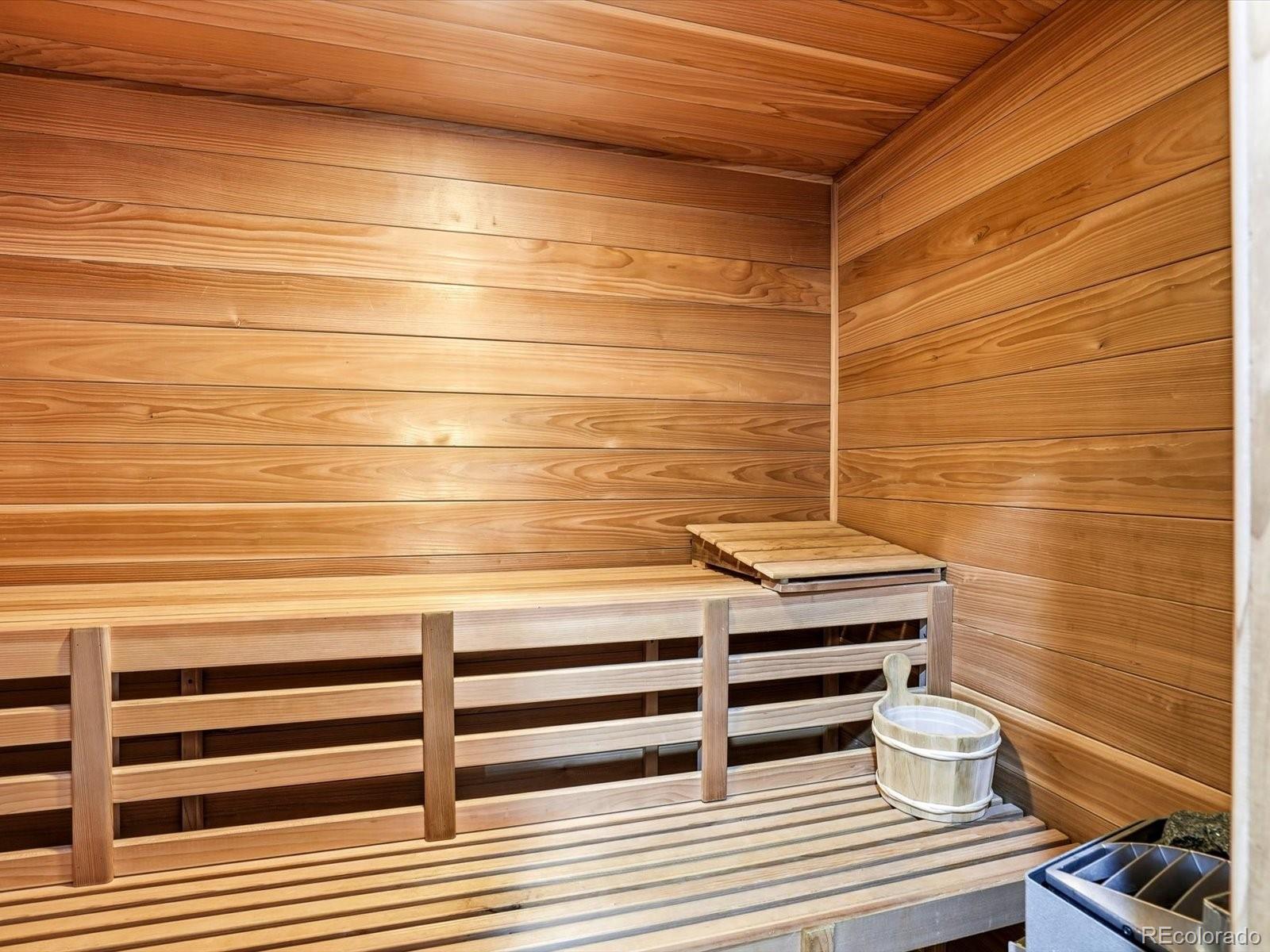 6638 W Hamilton Drive