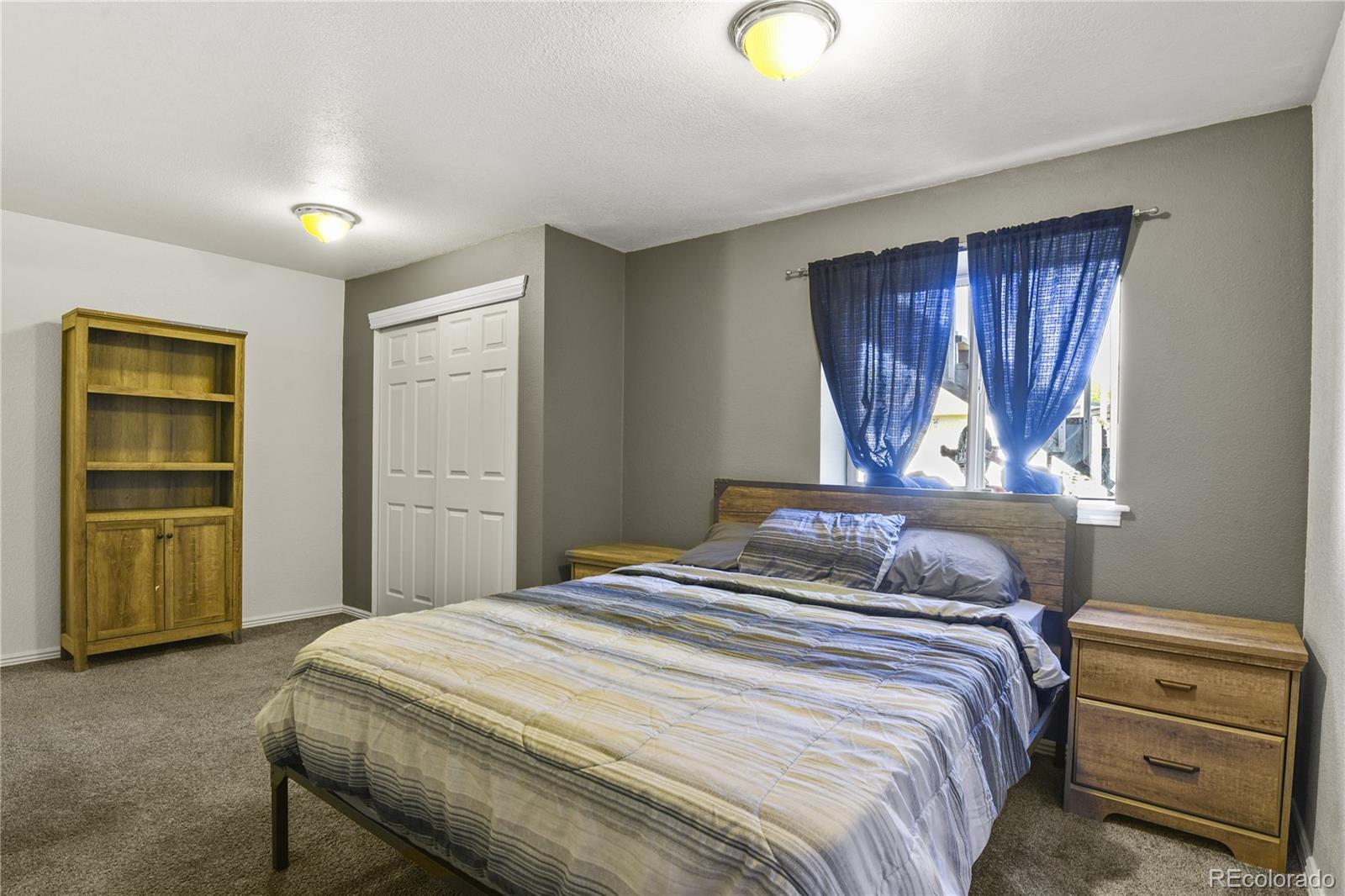 1249 E 96th Place