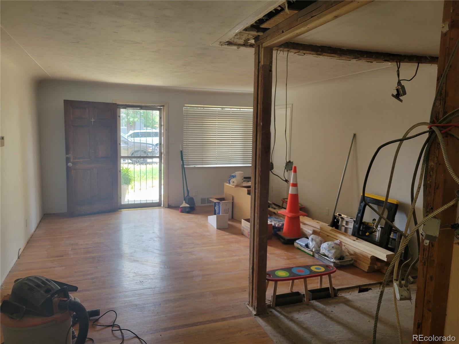 3205 W Louisiana Avenue
