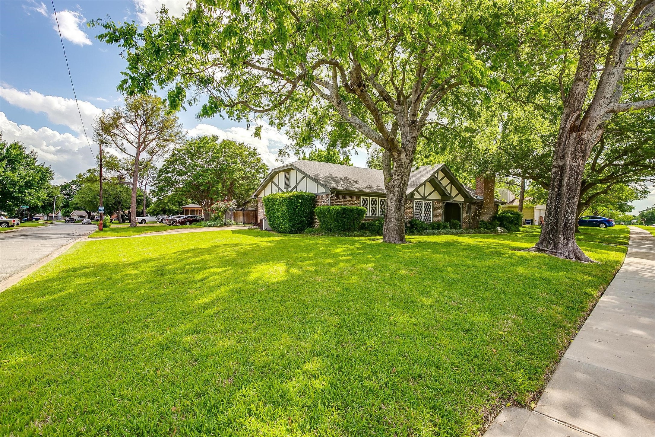 7712 N Richland Boulevard