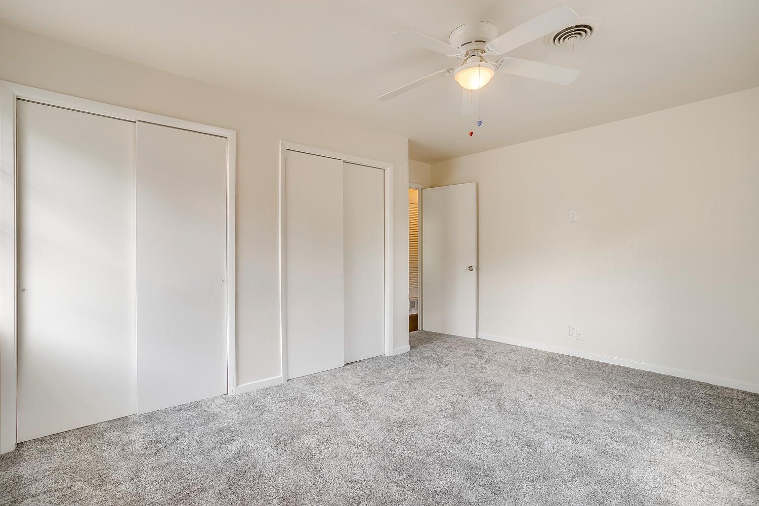 128 Robert Street