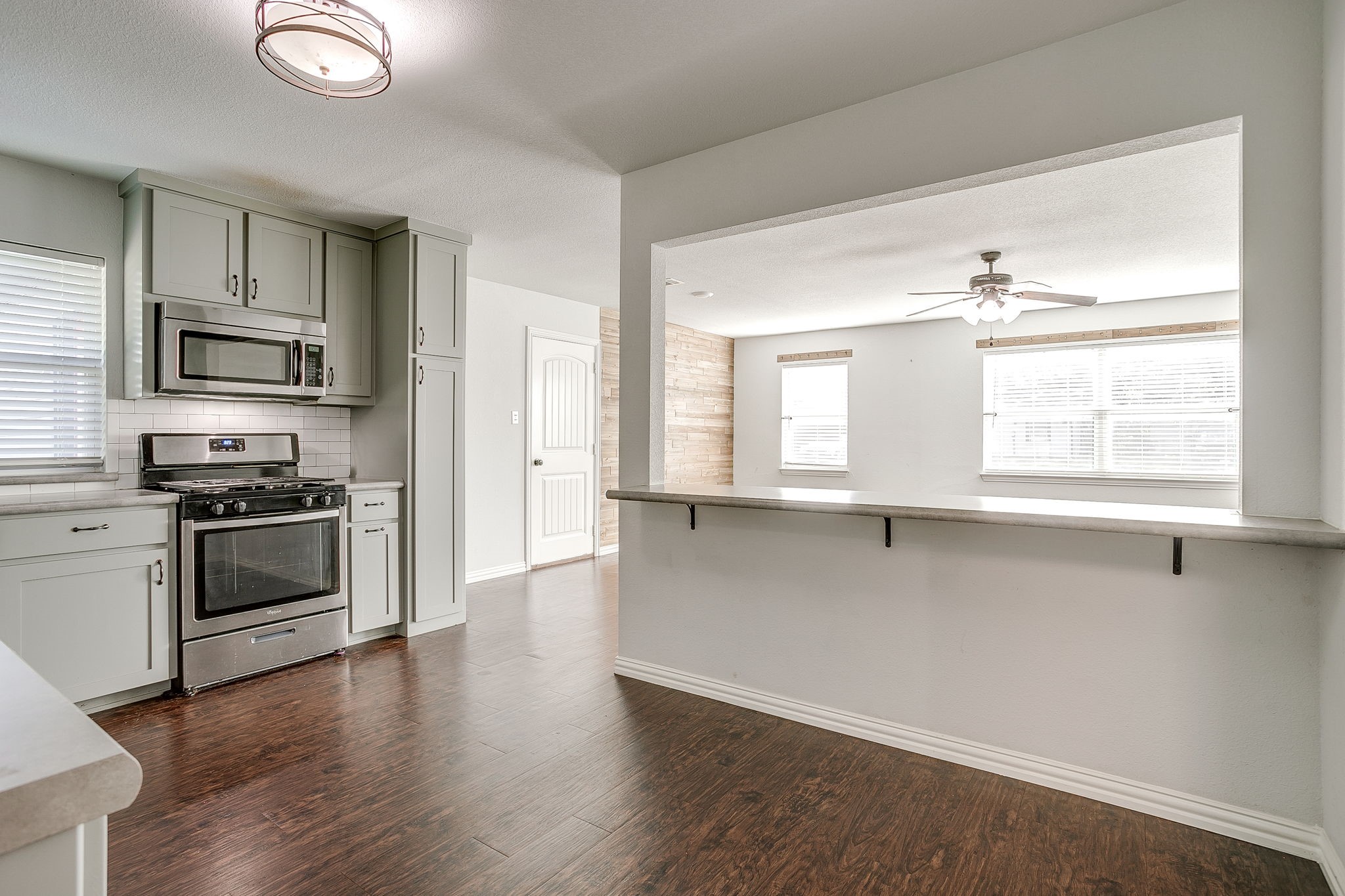 213 Jayellen Avenue