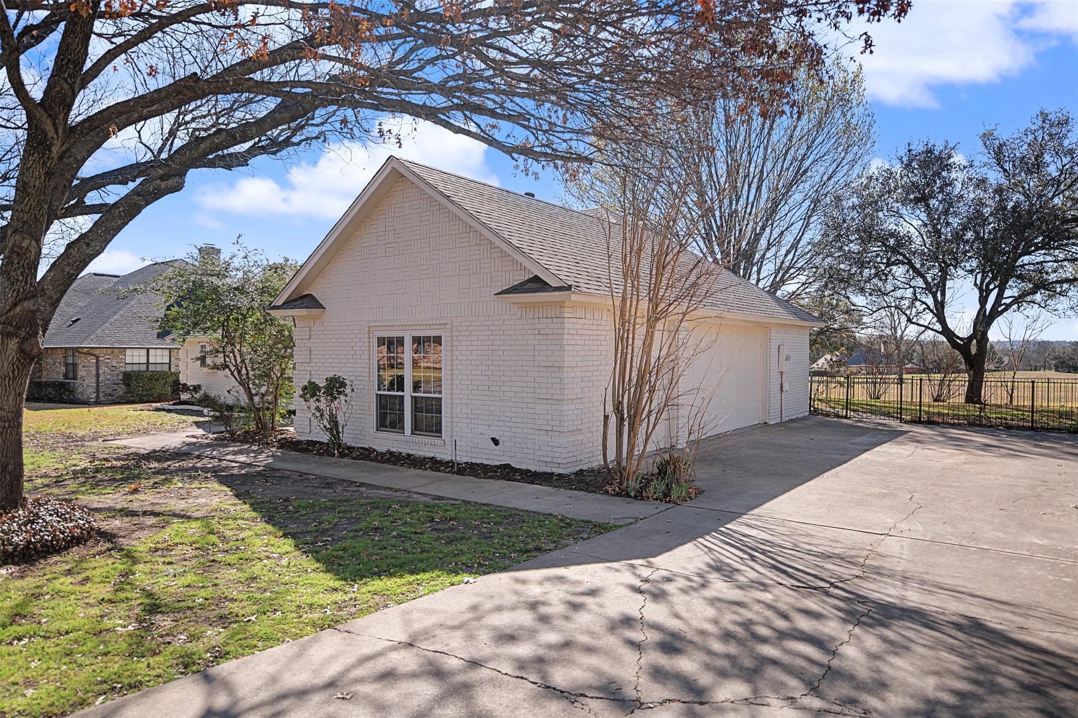 3655 Snow Creek Drive