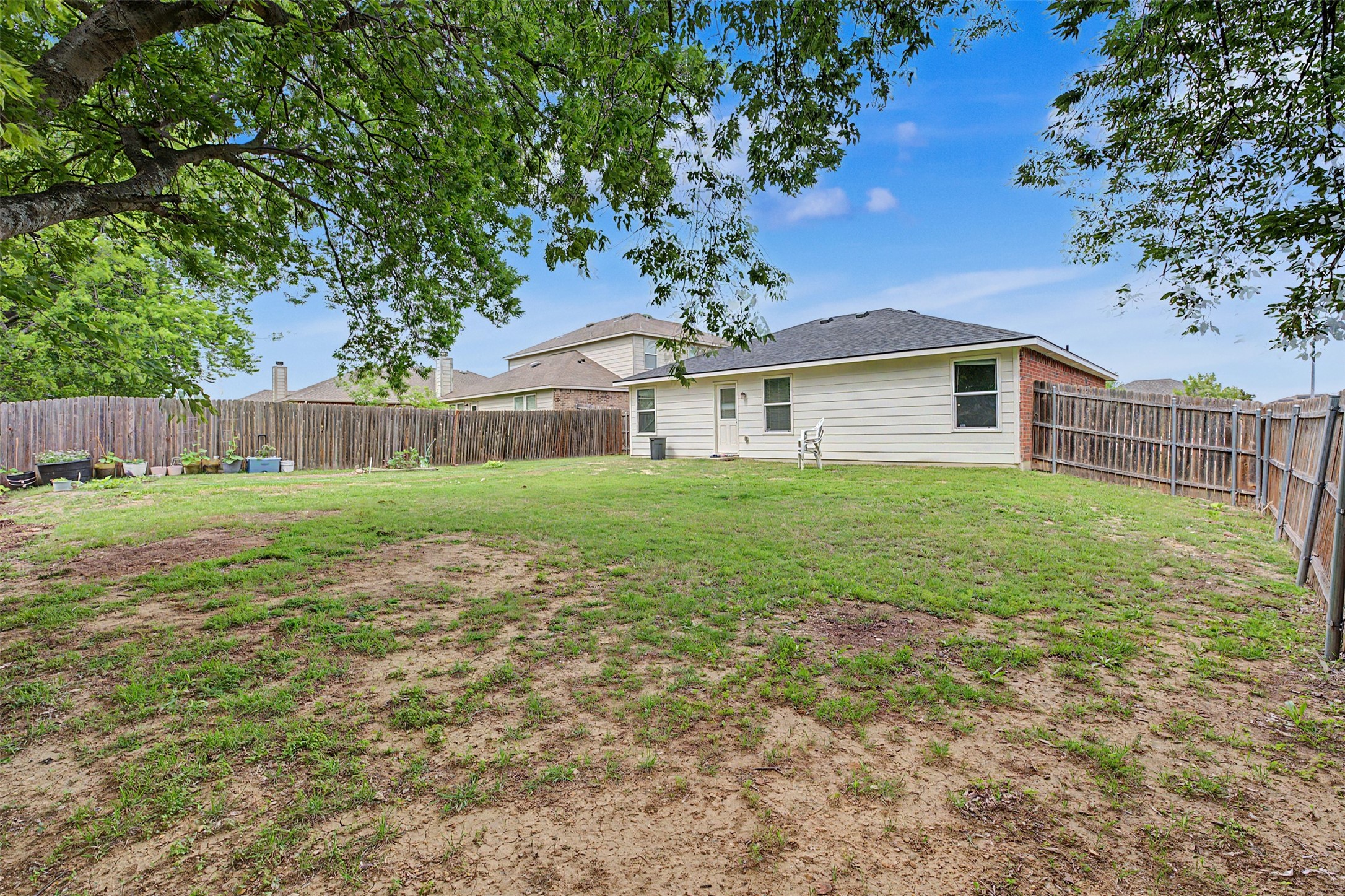 1269 Wysteria Lane