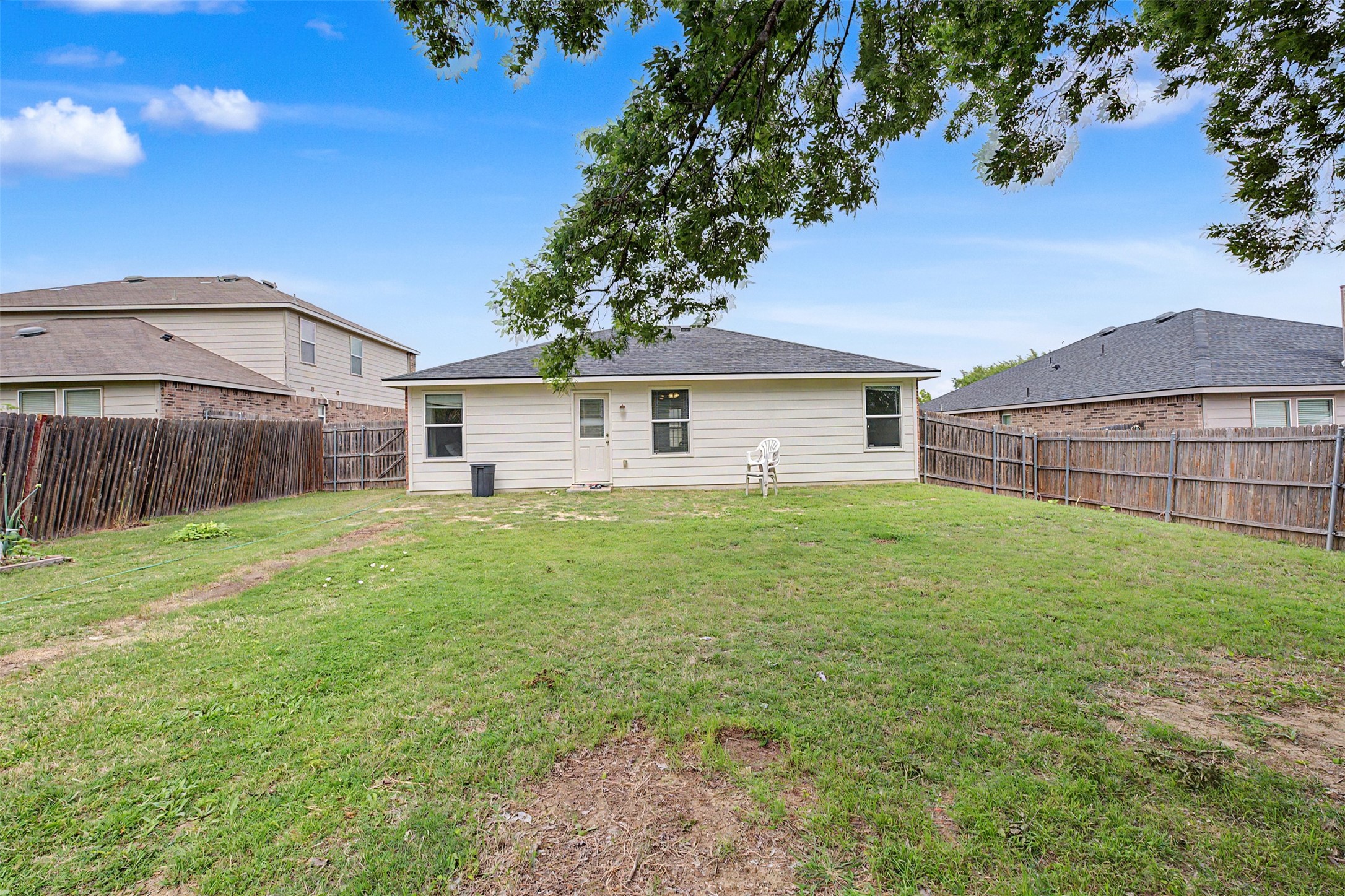 1269 Wysteria Lane
